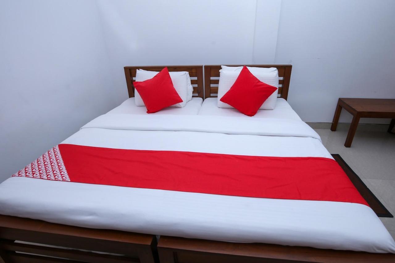 Oyo 438 Sarala Residence Hotel Kandy Zewnętrze zdjęcie