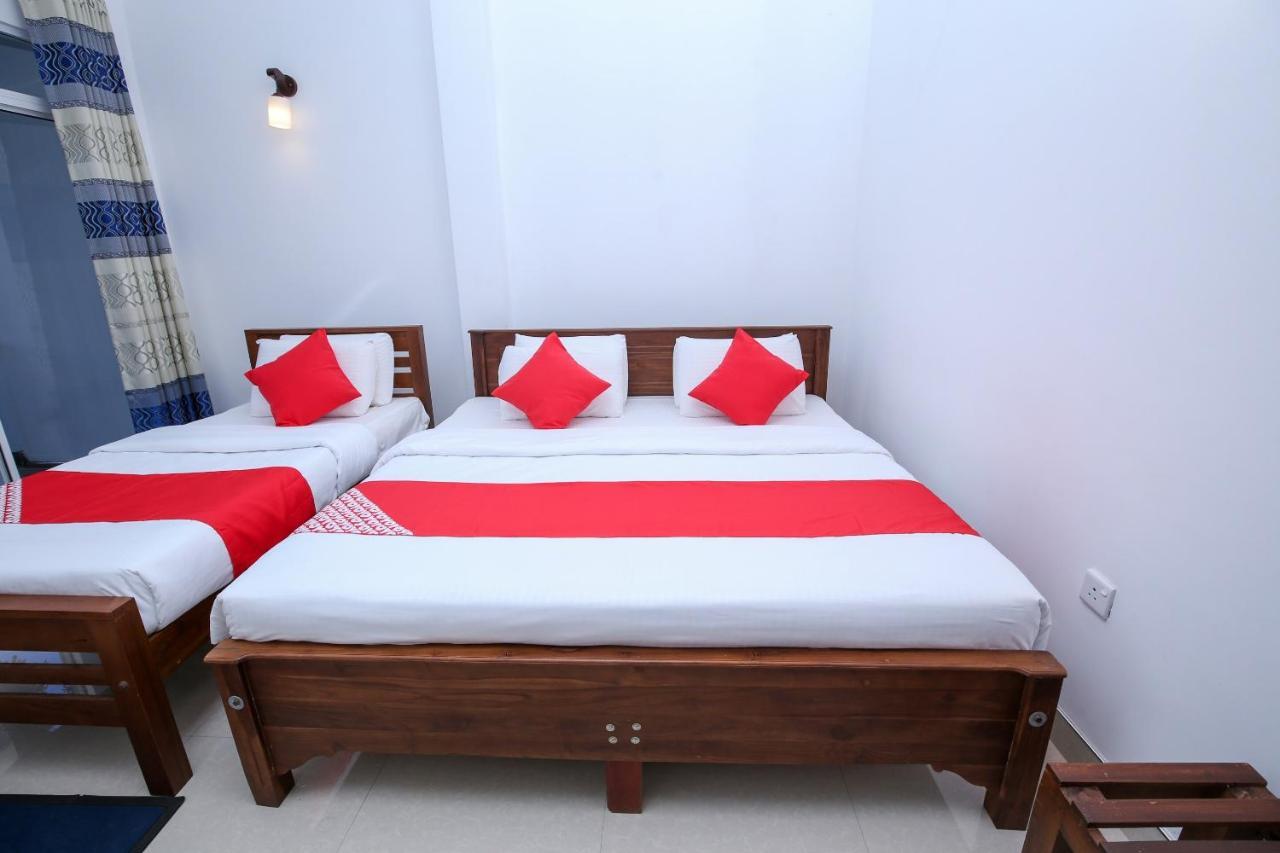 Oyo 438 Sarala Residence Hotel Kandy Pokój zdjęcie